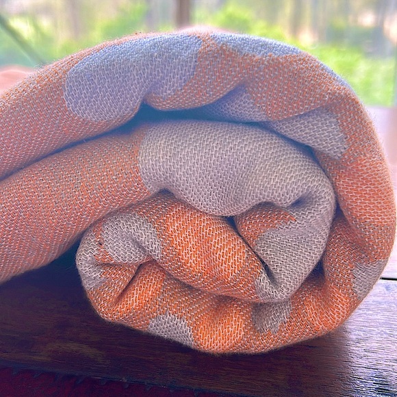 MOD Mandala Organic Blanket Loom Weave Tangerine Gray FLiPSiDE 2 Side 50x60 - Picture 3 of 14